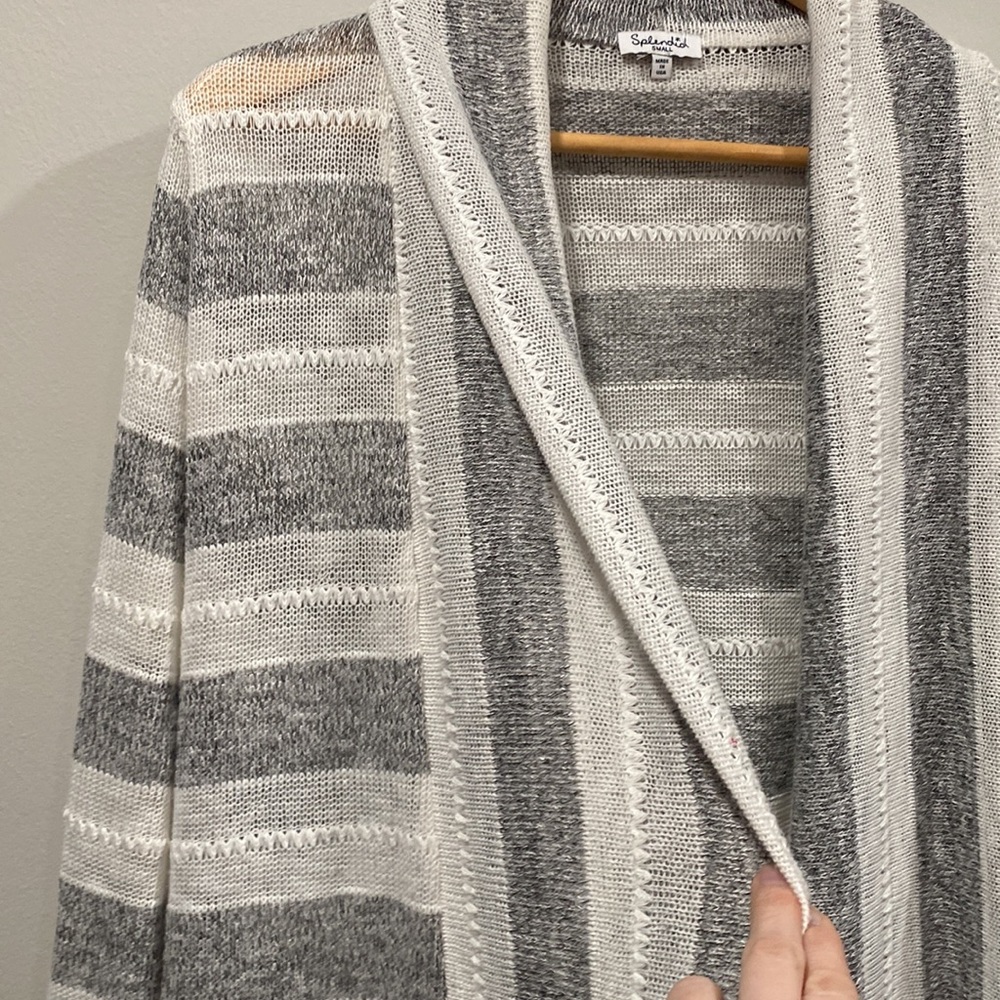 SPLENDID Nordstrom Light Cardigan Gray & White Shawl Collared SMALL - Picture 2 of 9